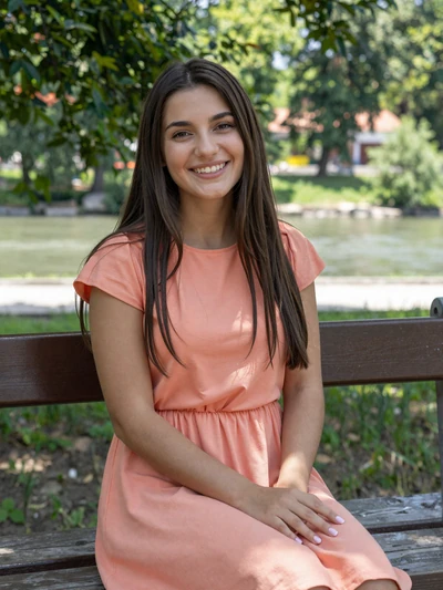 Lamija, Bosnian woman from Banja Luka interested in finding her American partner
